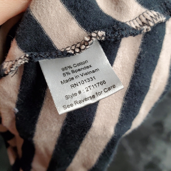 Pretty Babe Tank - Picture 2 of 5